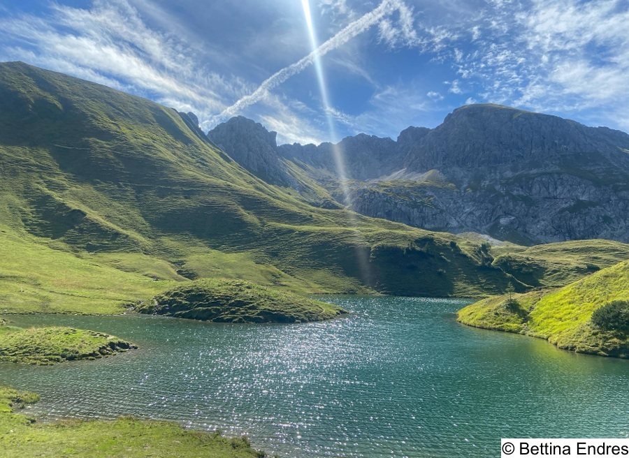 2025 9 Wolkenkreuz